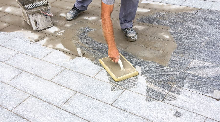 Professional gutter cleaning in Englewood, KS